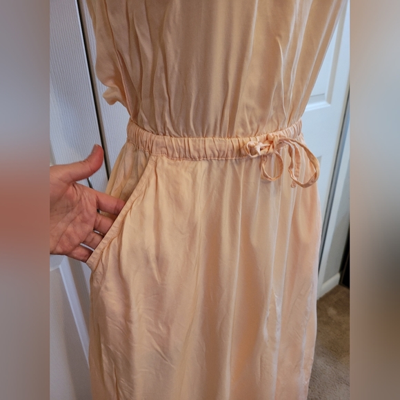 Open back dress - Picture 3 of 8